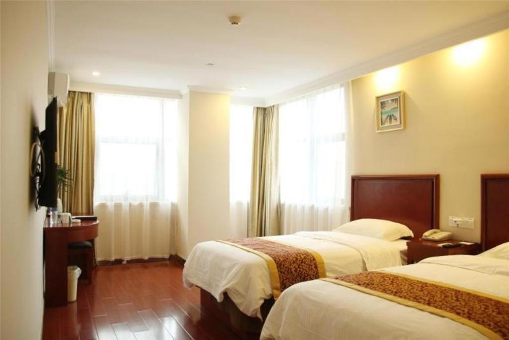 Greentree Inn Suzhou Railway Station North Square Haobainian Wedding Dress City Express Hotel Exteriör bild