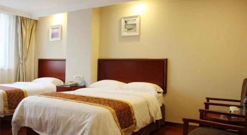 Greentree Inn Suzhou Railway Station North Square Haobainian Wedding Dress City Express Hotel Exteriör bild