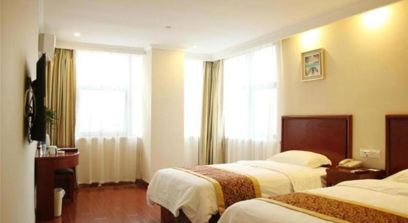 Greentree Inn Suzhou Railway Station North Square Haobainian Wedding Dress City Express Hotel Exteriör bild