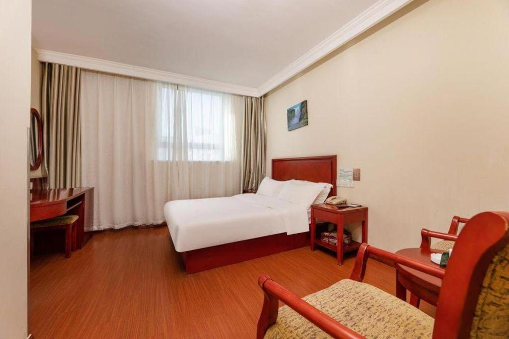 Greentree Inn Suzhou Railway Station North Square Haobainian Wedding Dress City Express Hotel Exteriör bild