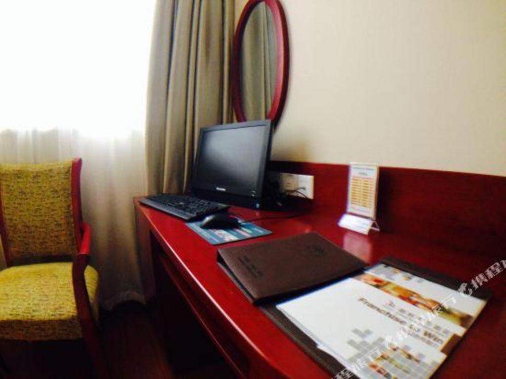 Greentree Inn Suzhou Railway Station North Square Haobainian Wedding Dress City Express Hotel Exteriör bild