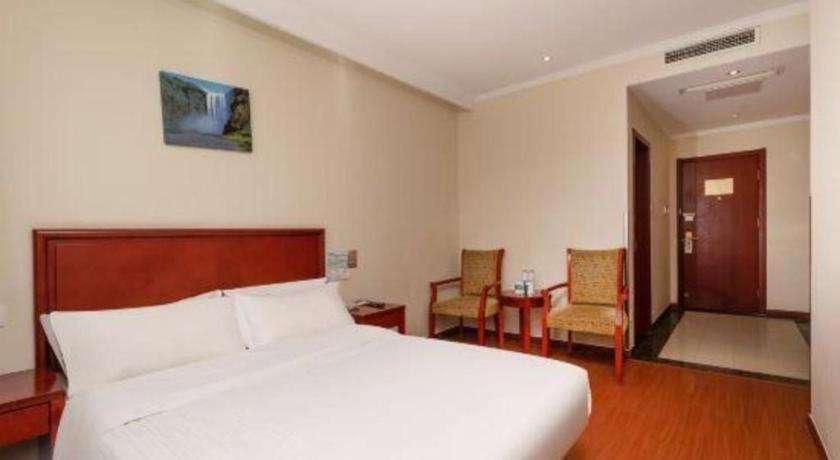 Greentree Inn Suzhou Railway Station North Square Haobainian Wedding Dress City Express Hotel Exteriör bild