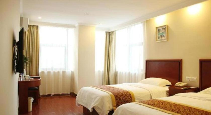 Greentree Inn Suzhou Railway Station North Square Haobainian Wedding Dress City Express Hotel Exteriör bild