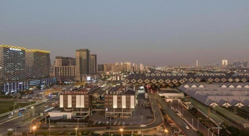 Greentree Inn Suzhou Railway Station North Square Haobainian Wedding Dress City Express Hotel Exteriör bild