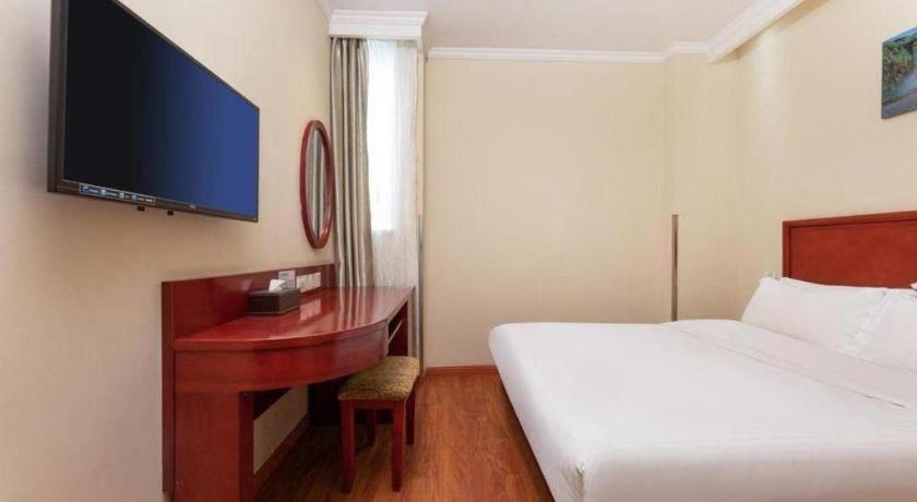 Greentree Inn Suzhou Railway Station North Square Haobainian Wedding Dress City Express Hotel Exteriör bild