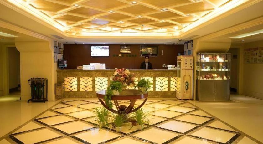 Greentree Inn Suzhou Railway Station North Square Haobainian Wedding Dress City Express Hotel Exteriör bild