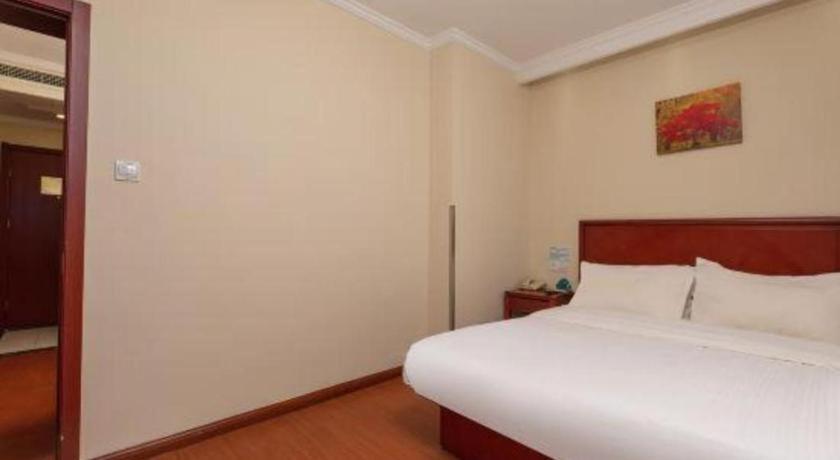 Greentree Inn Suzhou Railway Station North Square Haobainian Wedding Dress City Express Hotel Exteriör bild
